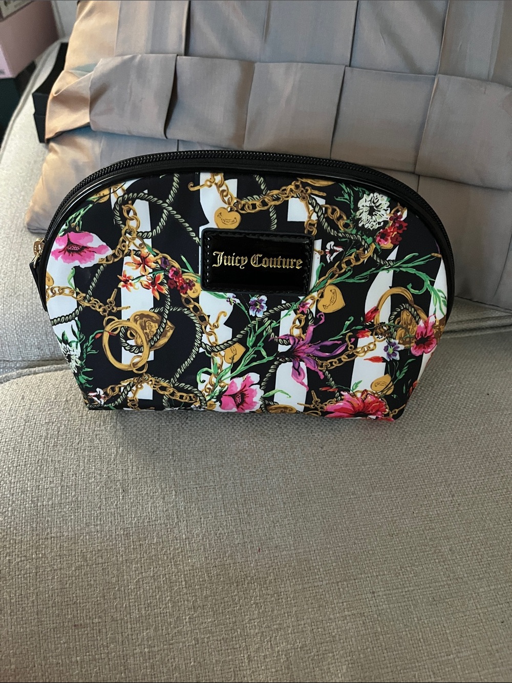 Juicy Couture Black Floral & Gold Chain hearts Cosmetic Pouch bag NWT